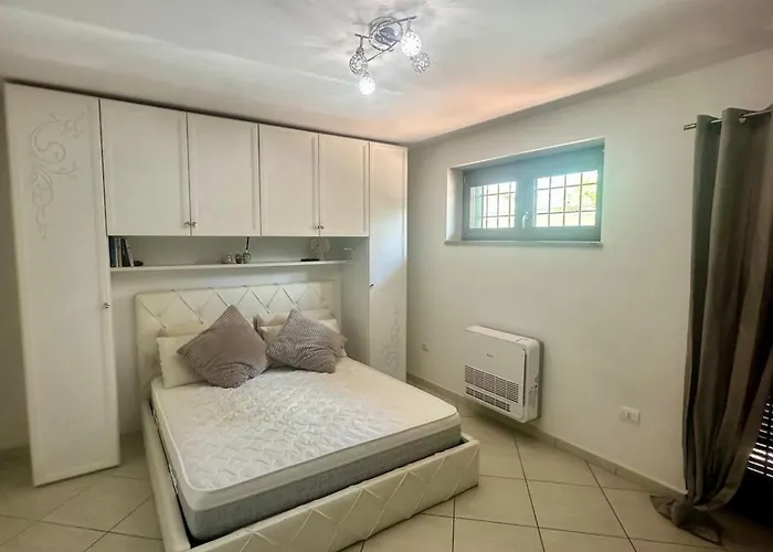 House In - Cozy And Modern Casa vacanze